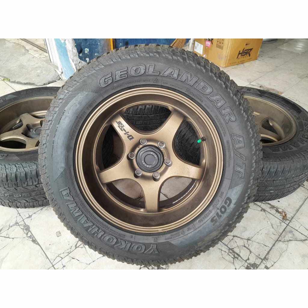 velg second Lenso R18x9,5 baut 6x139,7 et20 ban yokohama 285/60R18