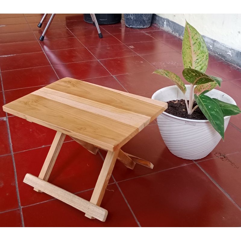

Meja Lipat