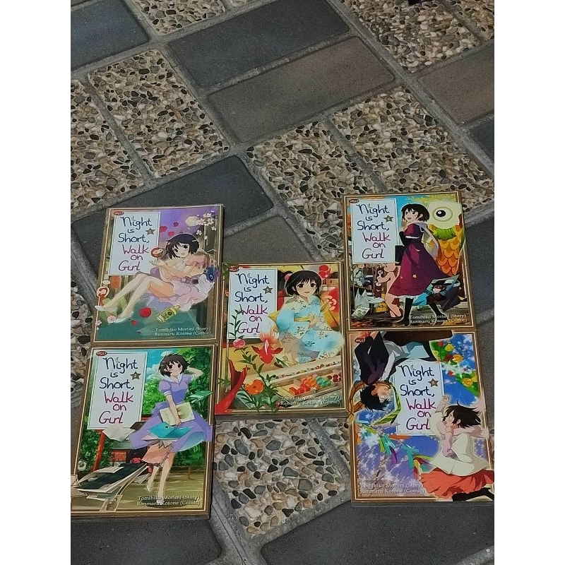 [SET] Komik Preloved Night is Short, Walk on Girl 1-5