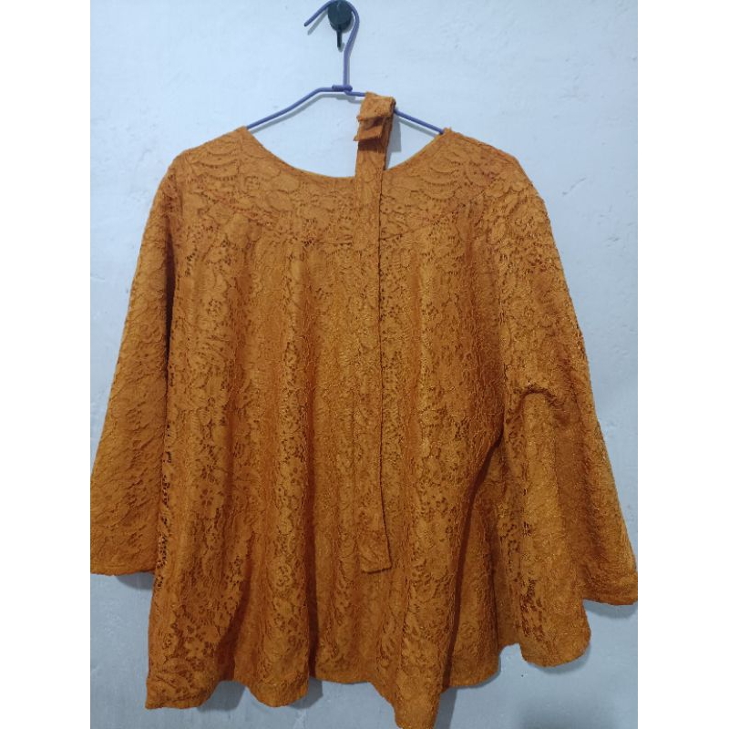 preloved kebaya brokat kelelawar