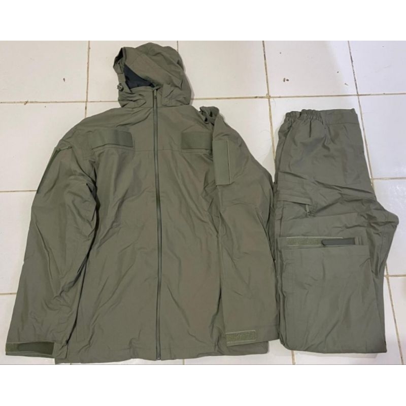 1 Stel jaket Purhutan jatah Brimob Polri/ jas hujan brimob / Raincoat jata Polri