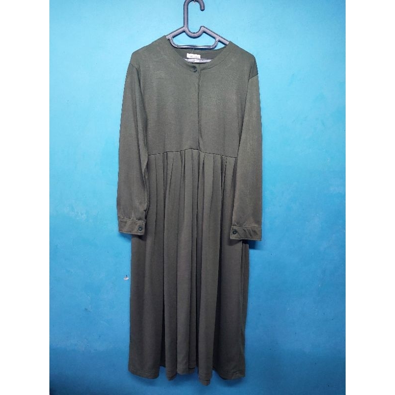 PRELOVED MIDI DRESS MAHARA.ID HIJAU ARMY