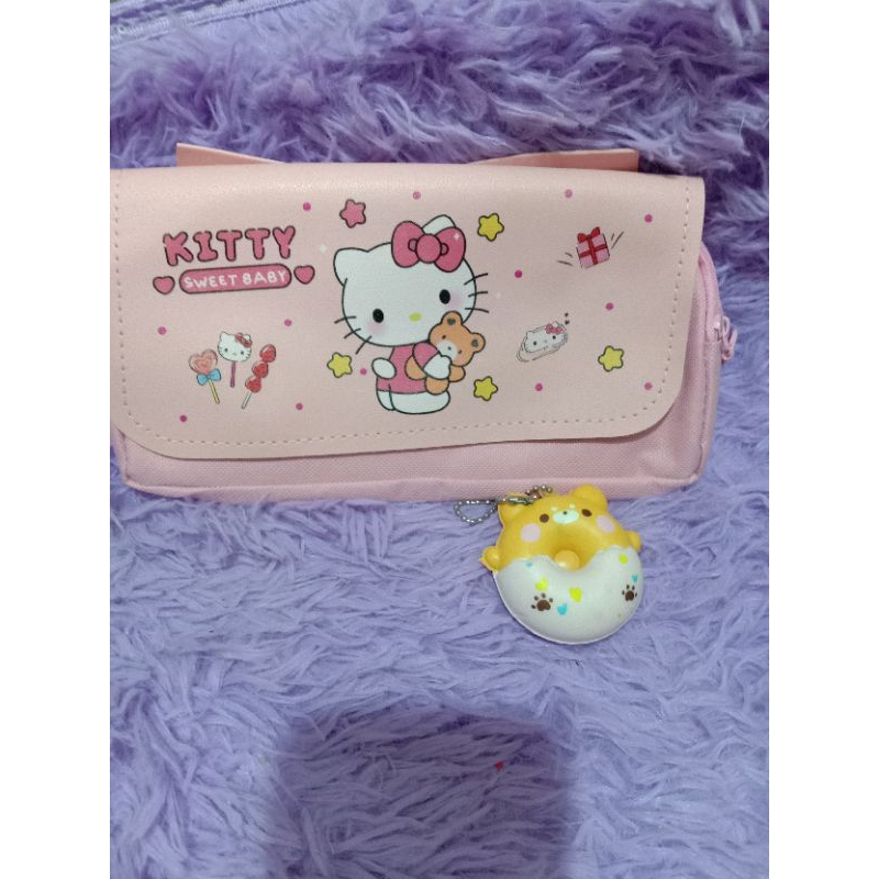 

kotak pensil atau pouch