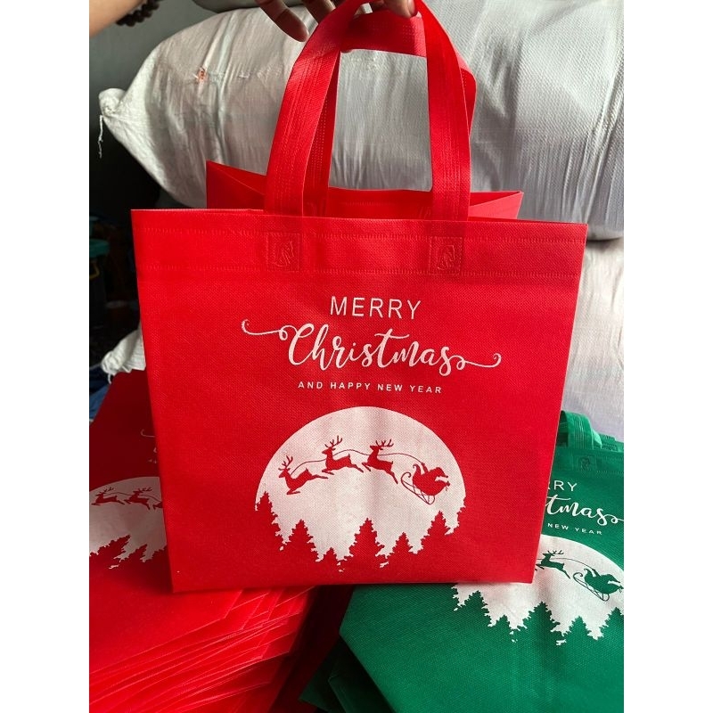 

Ready Stock Tas Natal Spunbond 25x25 Cm