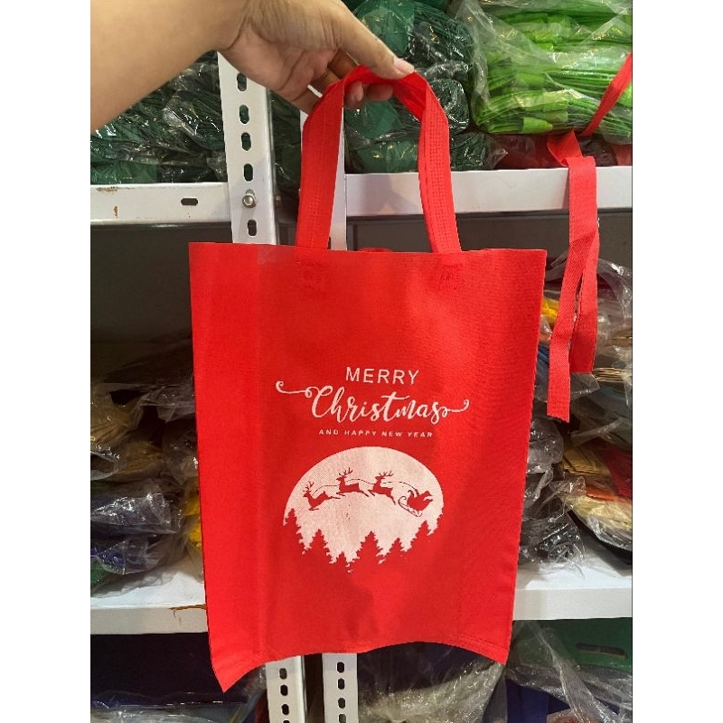 

Ready Stock Tas Natal Spunbond 30x40x8 Cm
