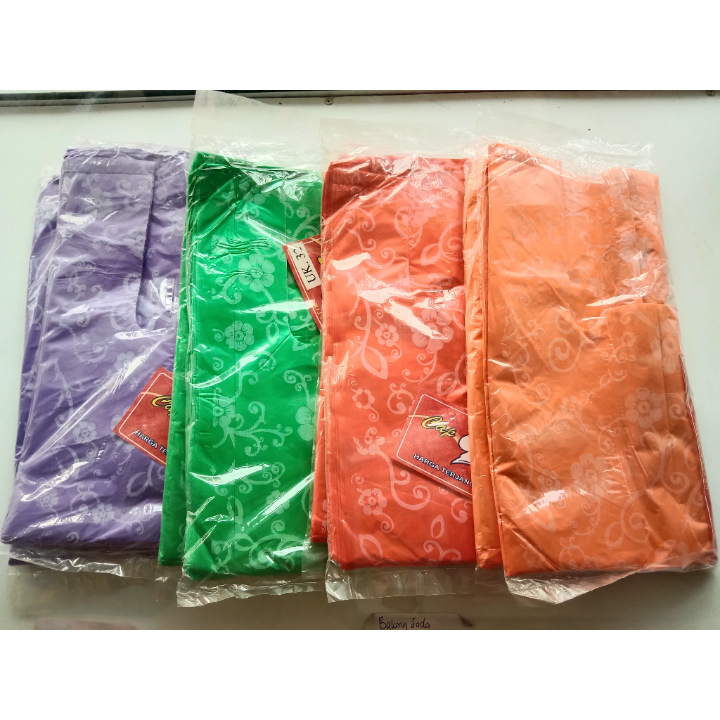 (1 IKAT) Kantong Plastik Kresek Batik Hajatan Kotak Nasi Cap Nona uk 32 1 ikat isi 10 pack