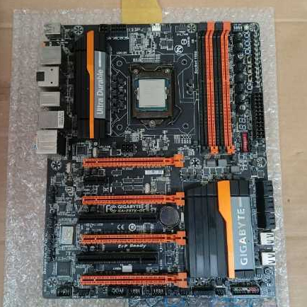 Mobo Gaming - Gigabayte Z87X-OC Socket LGA 1150 DDR 3 Onboard HDMI