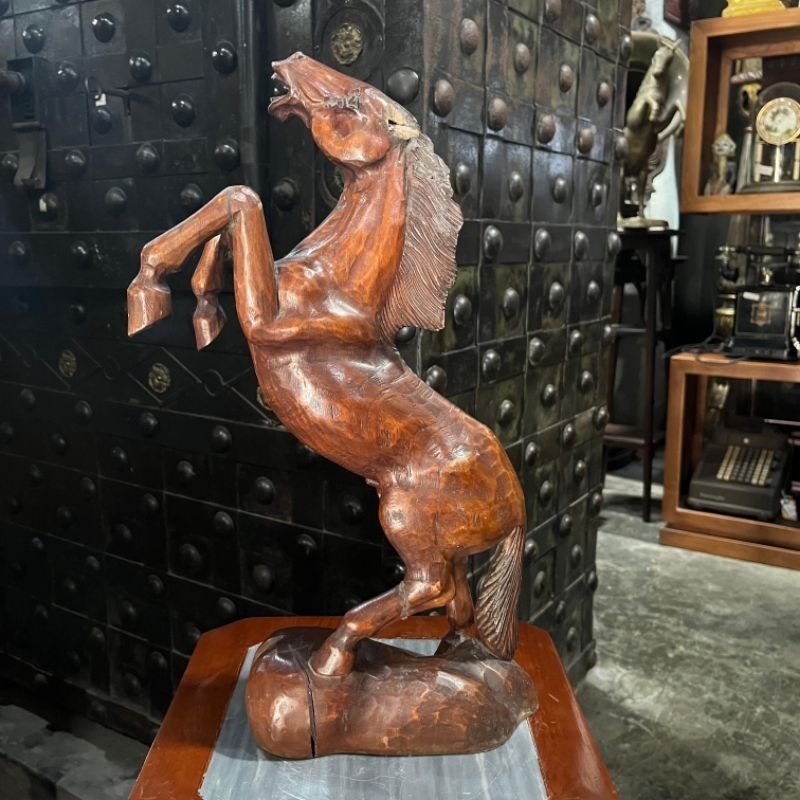 Patung Kuda Jingkrak Ukir Kayu Jati Lawas