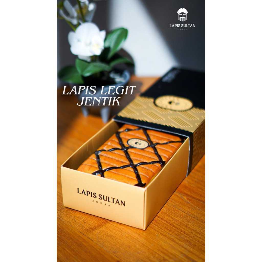 

Lapis Legit Jentik Sultan Jogja | Ukuran 20x10 | Oleh Oleh Premium Jogja
