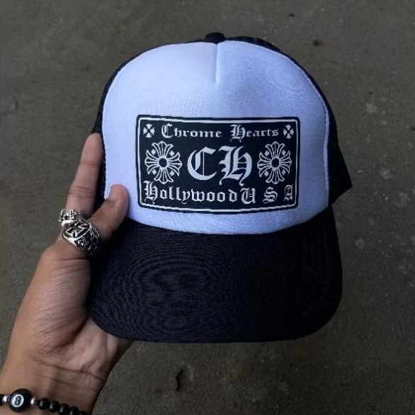 TOPI TRUCKER JARING CHROME HEARTS