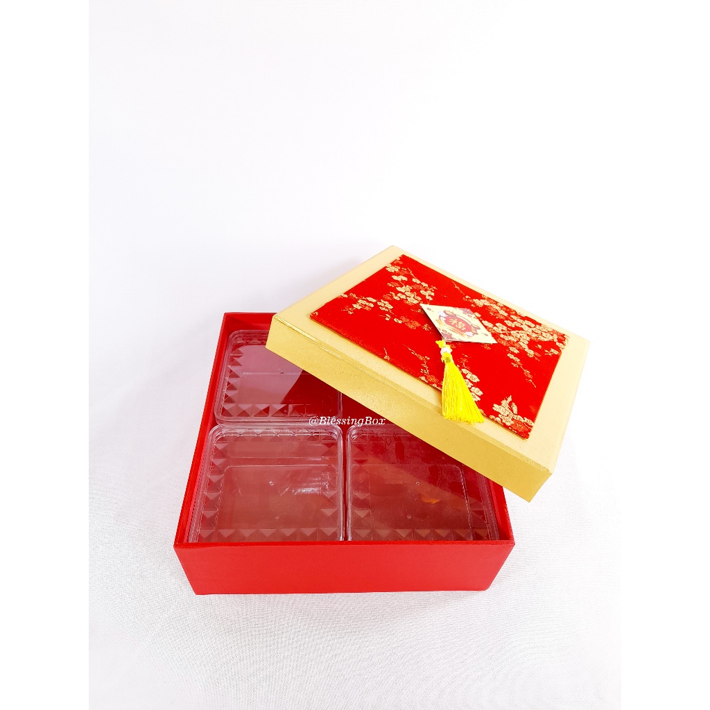 

Hardbox Imlek Cheongsam / Kotak Imlek / 22x22x8