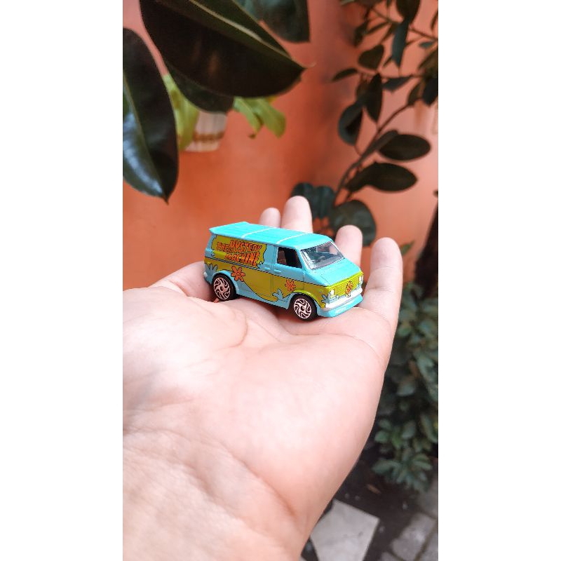 Diecast Chevy Van 76 The Mystery Machine Racing Champions Loose VHTF