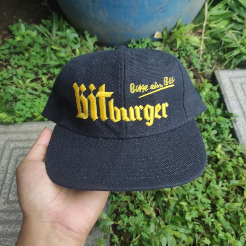 TOPI VINTAGE BITBURGER SCRIPT WOOL