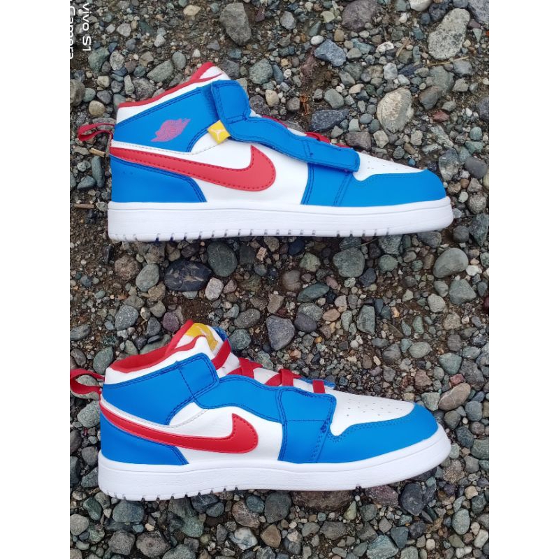 Sepatu Nike Biru Merah Putih
