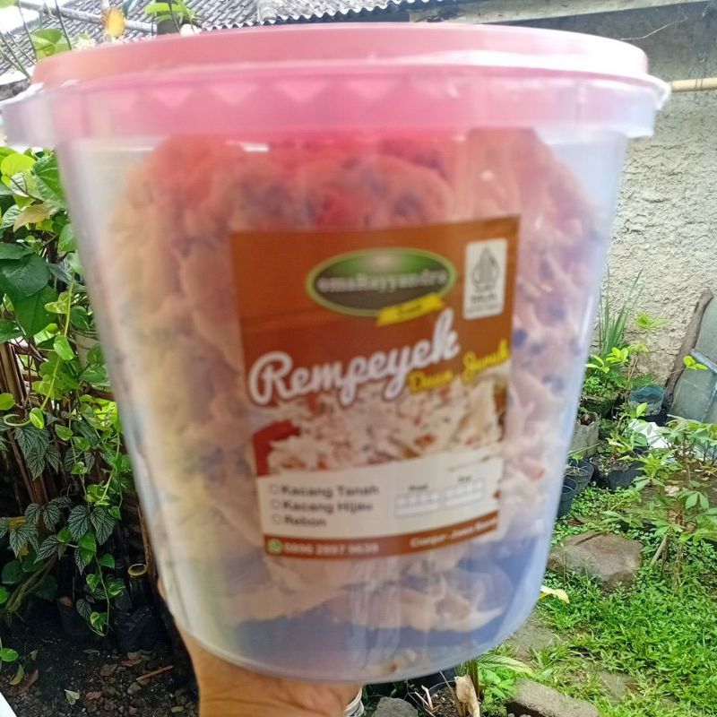 

Rempeyek daun jeruk kemasan 5 liter