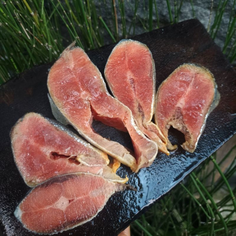 

Titik Frozen | Salmon steak mentah 500gr