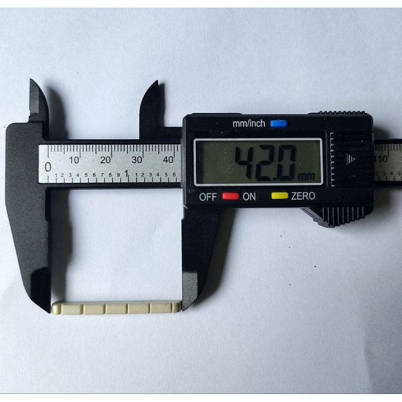 Nut gitar model stratocaster telecaster suhr 42mm