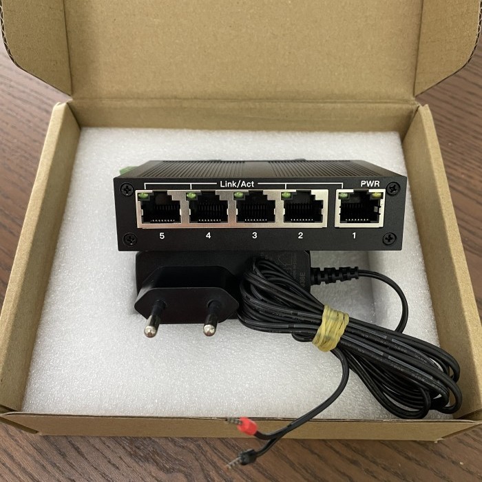 Diewu 5port Industrial Ethernet Switch with PSU
