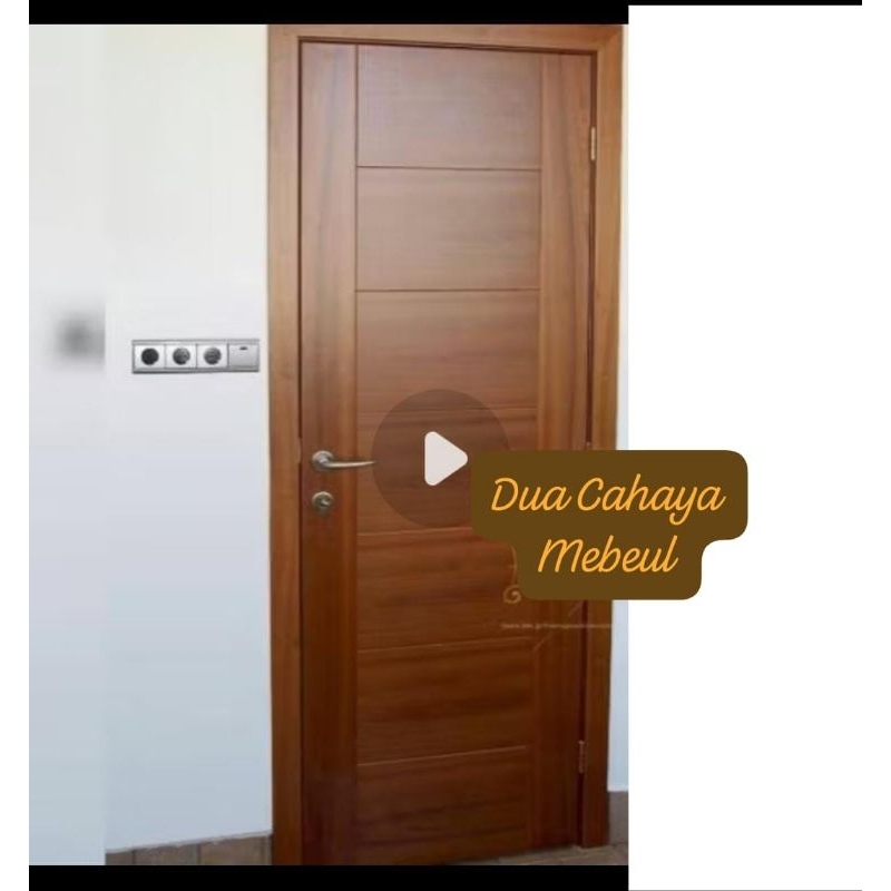 pintu jati tua kering