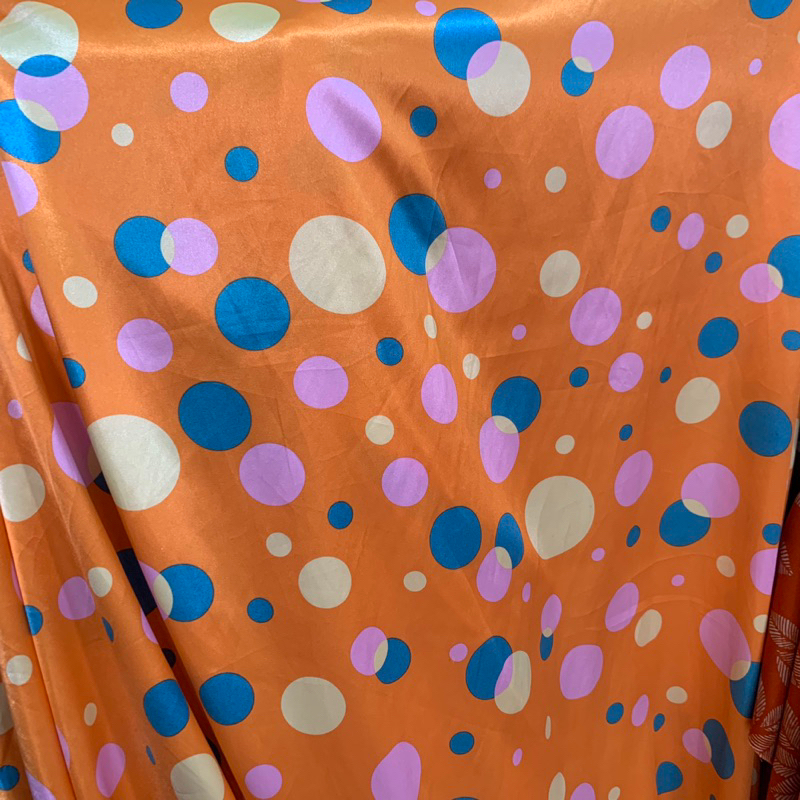 kain silk satin premium - kain satin silk motif - kain silk motif - kain satin premium