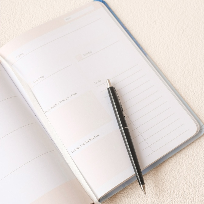 

H7Y [SALE] TinkleTales 2025/2026 Planner Undated Planner / Agenda Weekly Planner 365