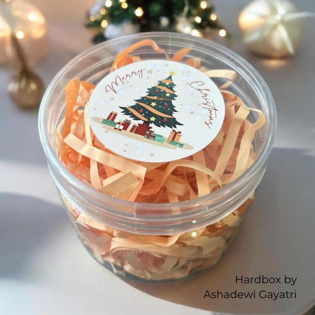 

HARDBOX BY ASHADEWI - STICKER SEAL / LABEL - Merry Christmas - PINE TREE (ukuran 5 cm)