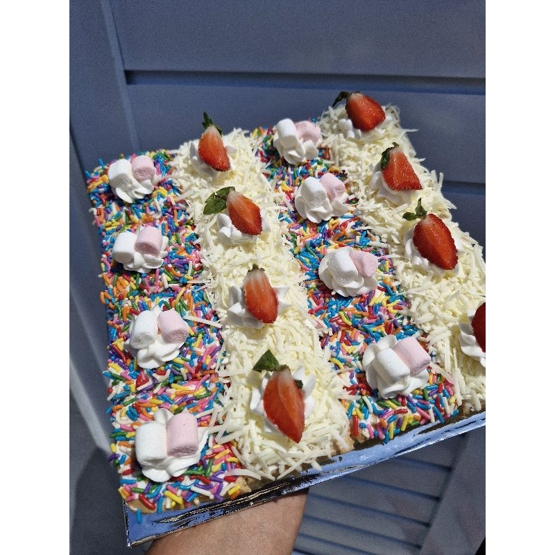 

(PO sehari) Tart potong hampers imlek, natal, lebaran