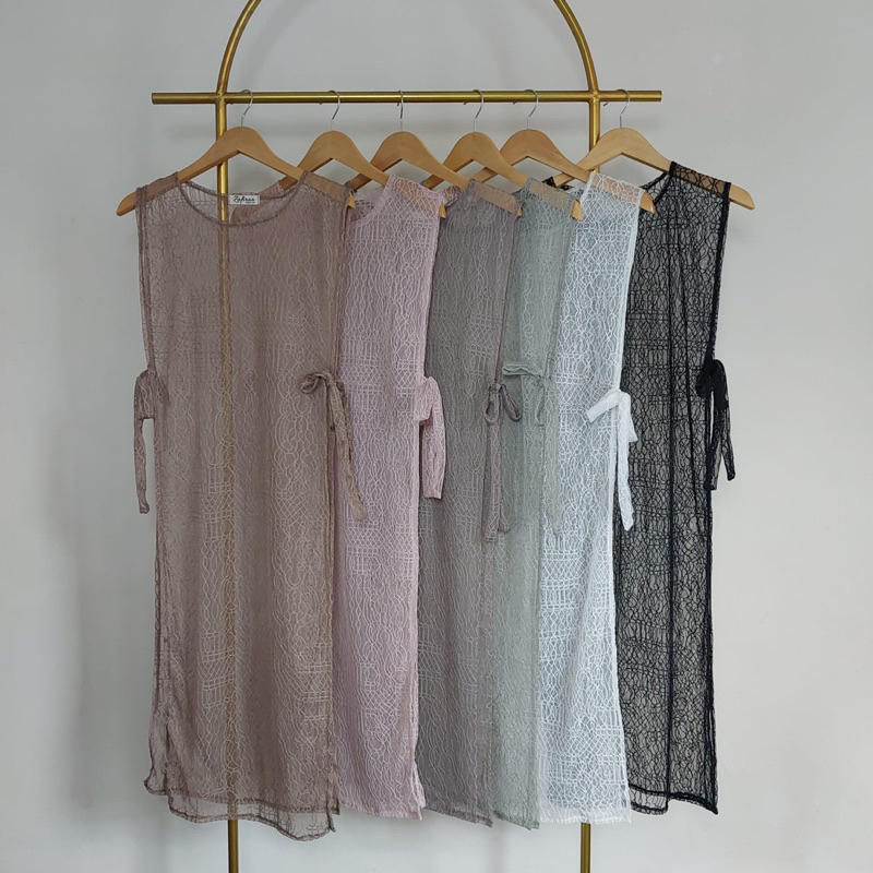 Vest Lace Savana, Vest lace