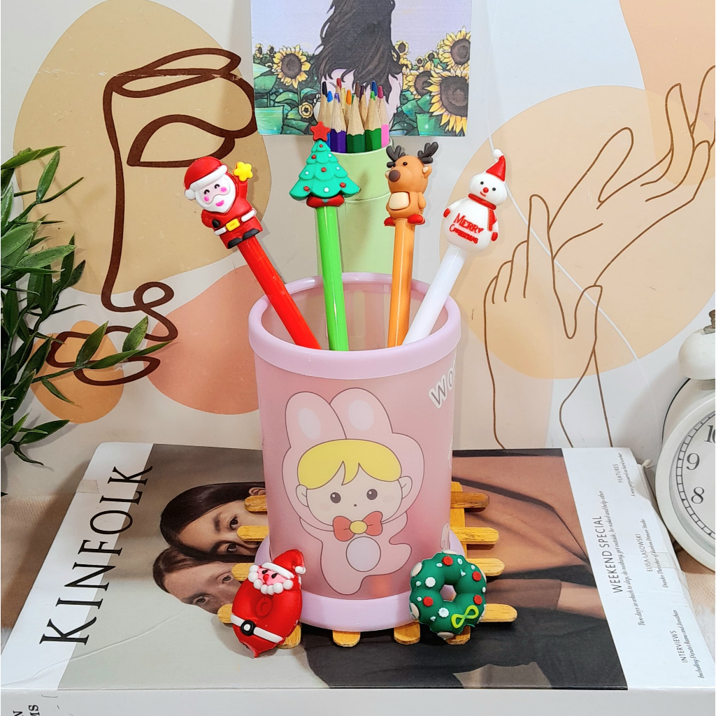 

Pulpen Gel NATAL LUCU CUTE tinta gel hitam Model Cantik Unik TERMURAH / Pen Natal Chrismast Komplit Ready banyak Variant Alat Tulis Kekinian Harga Murah Kualitas Terbaik bisa Grosir dan COD