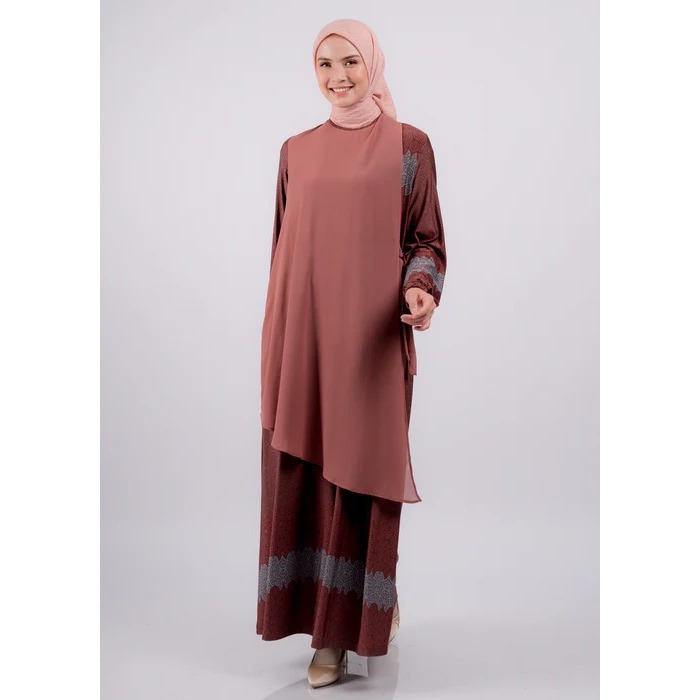 ELZATTA Gamis Spandex Layer Al-Maturidi Dusty Pink - Pakaian Muslim Wanita Dress Gamis Polos Mix Mot
