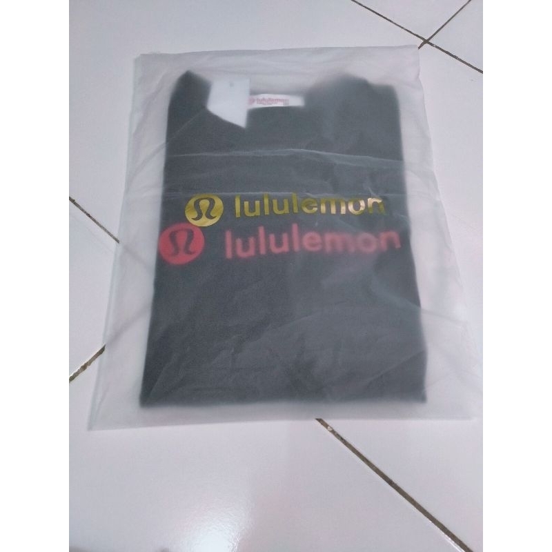 lululemon black