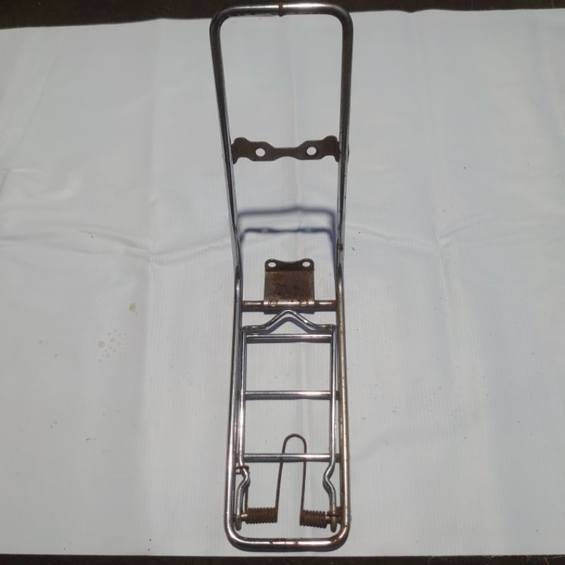 rak jepit jepitan depan Yamaha v75 v80 original