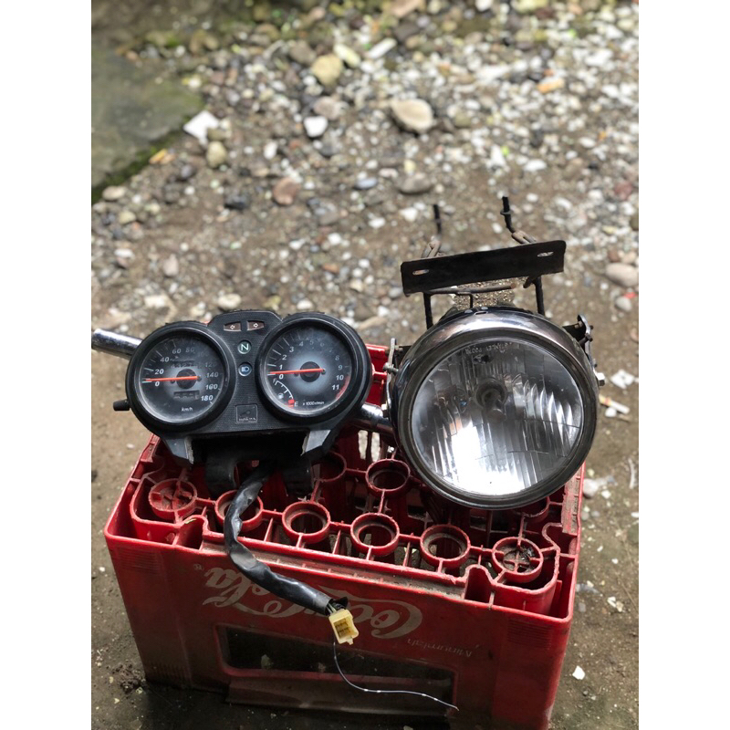 LAMPU DEPAN MEGAPRO PRIMUS SET ORIGINAL TINGGAL PASANG