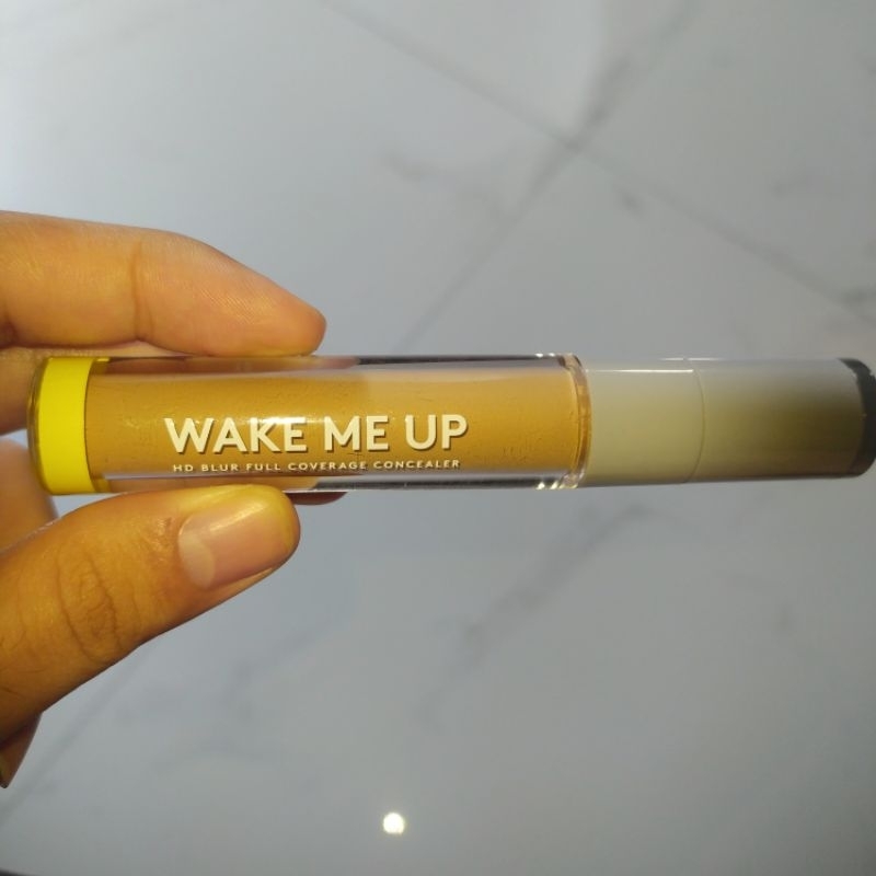 somethinc hd blur coverage concealer wake me up preloved