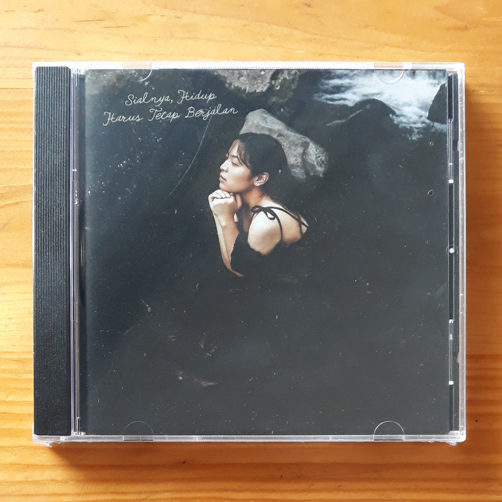 Cd BERNADYA - Sialnya, Hidup Harus Tetap Berjalan