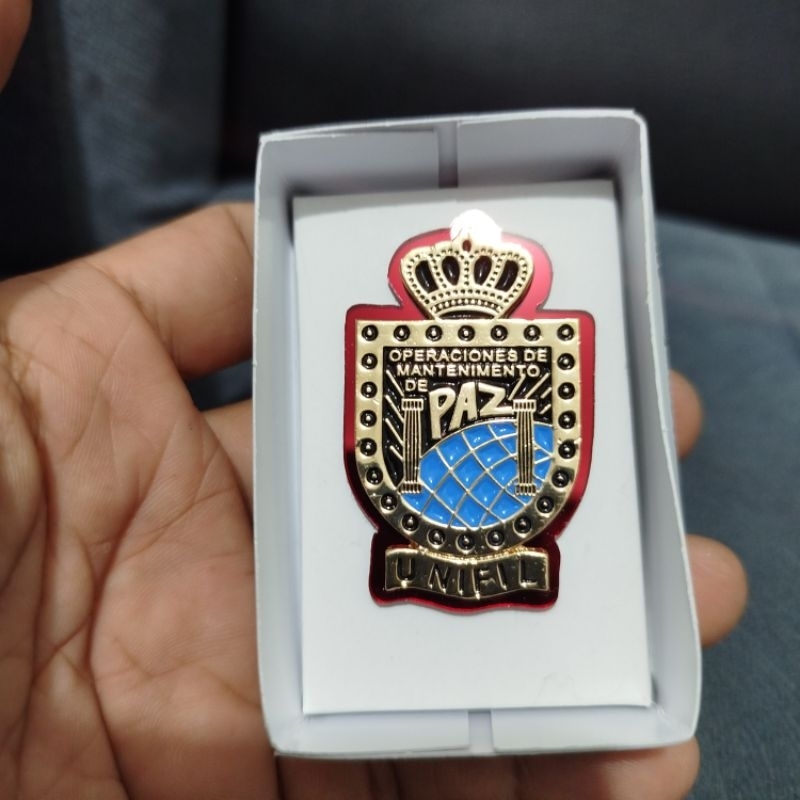 brevet wing pin lencana paz unifil dasar akrilik mika tni ad