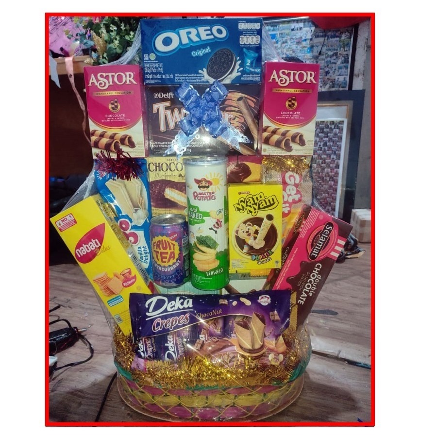

Parcel Hampers snack lebaran keranjang size MS