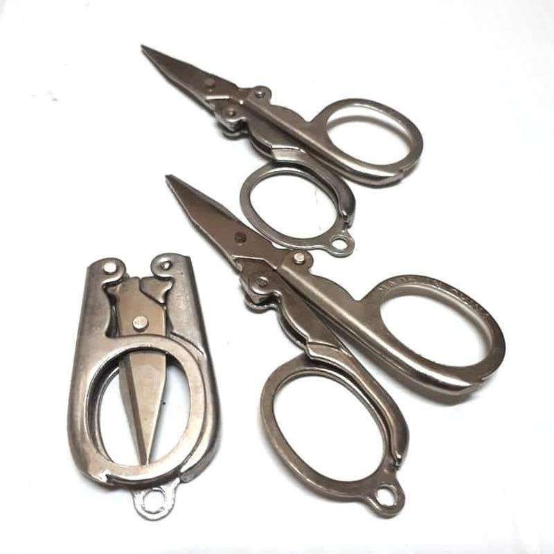 

GUNTING LIPAT
