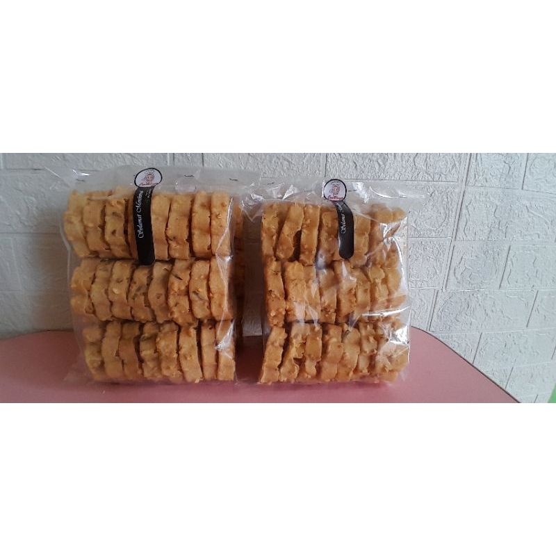 

kembang goyang kacang