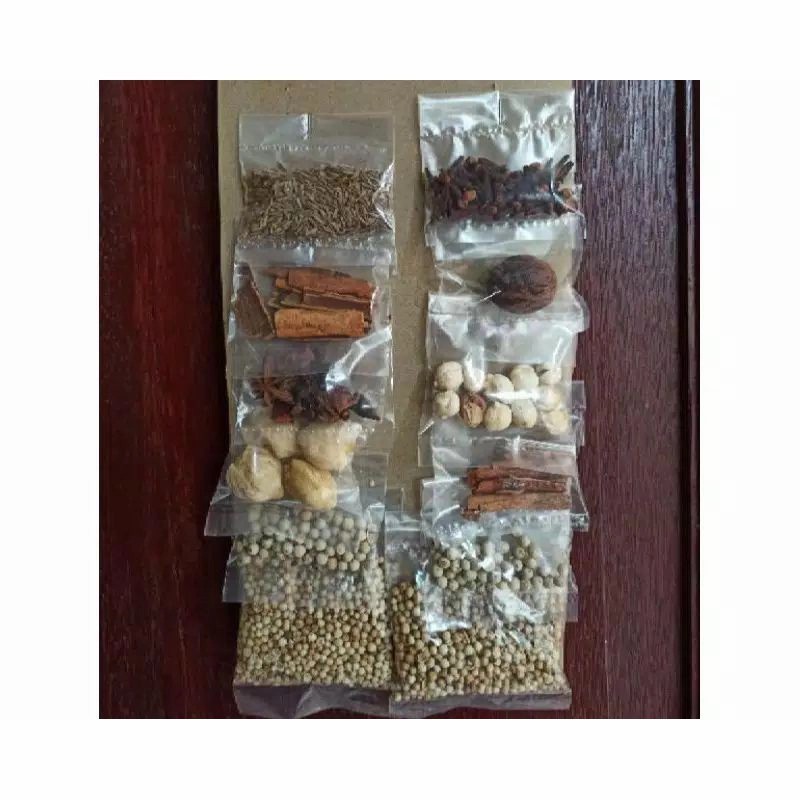 

All Herb Daun Parsley Oregano Thyme Rosemary Basil Seledri Flakes Sachet