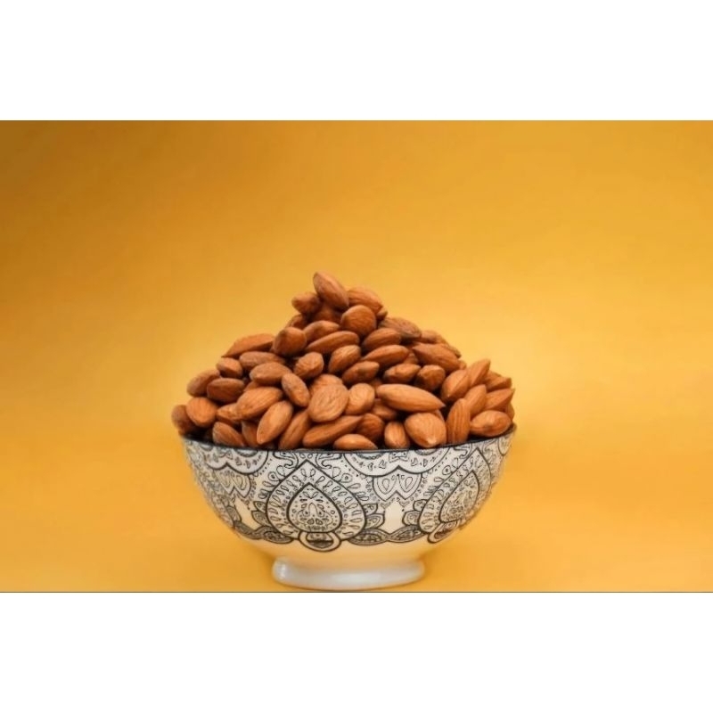 

kacang kupas panggang original 500gram