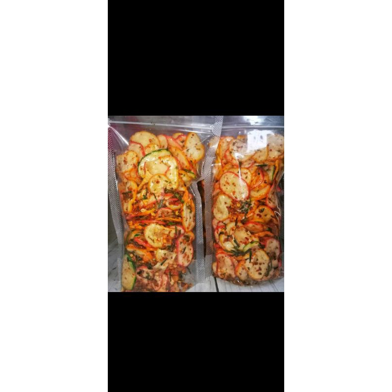 

seblak kerupuk kering cikruh enaak