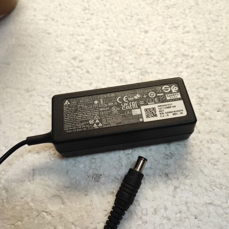 Adaptor DELTA ADP-45FE F  19V 2,37A Jack jarum 6mm