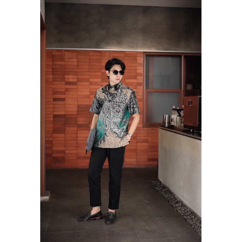 BATIK TULIS BARILIE PRADHANU SS SLIMFIT ATASAN PRIA
