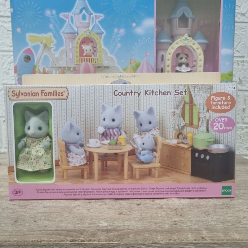 Mainan Koleksi Sylvanian Families Country Kitchen Set Original