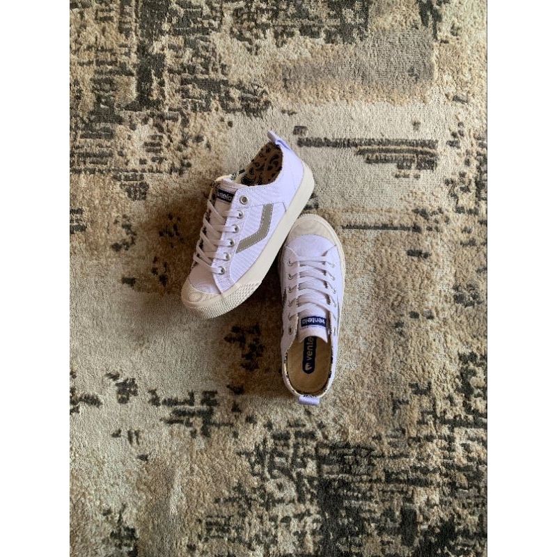 Ventela Reborn Reflective White