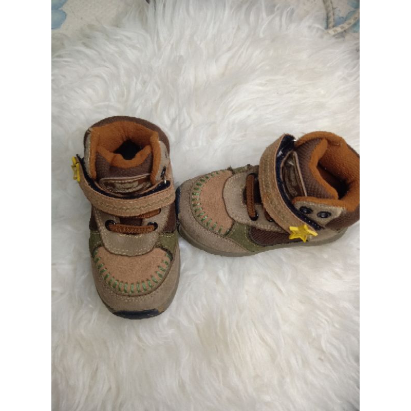 Sepatu Little M