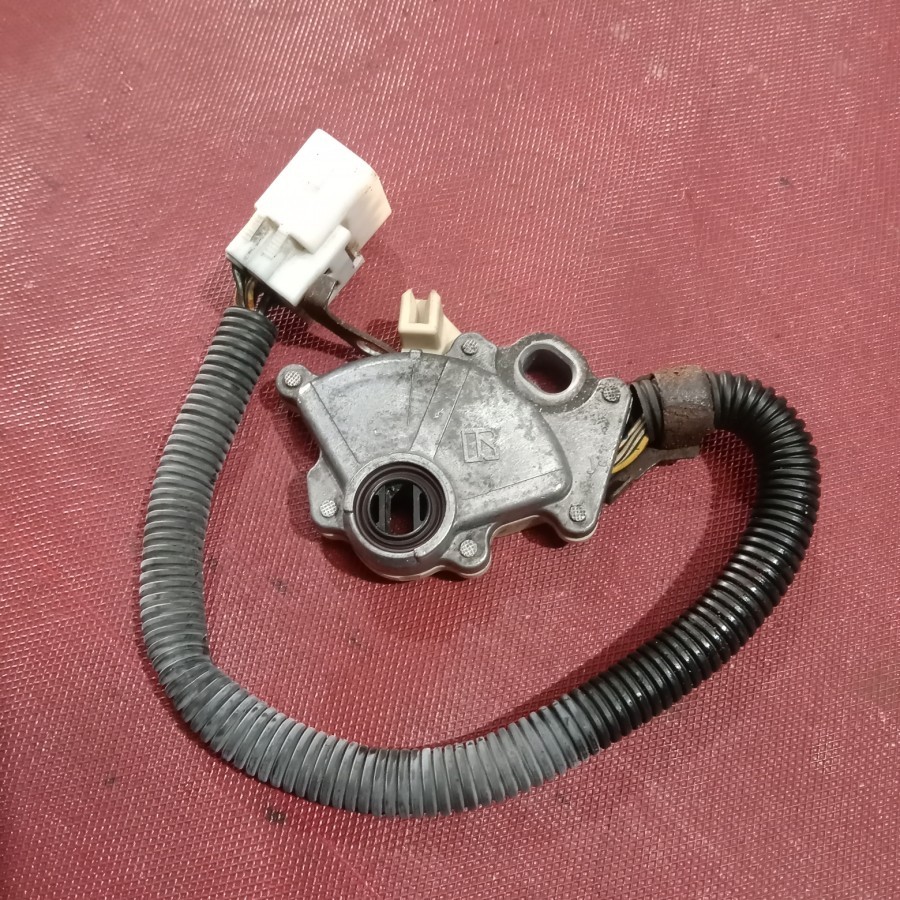 SWITCH INHIBITOR SELECTOR MATIC TOYOTA AVANZA TERIOS XENIA RUSH