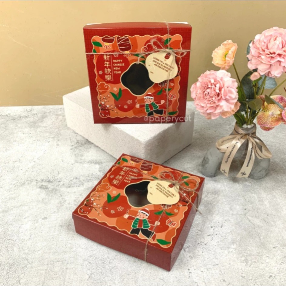 

Box Dus Kotak Kue Packaging Hampers Natal / Christmas / Imlek Chinese New Year / CNY 18 x 18 x 5 cm - eco