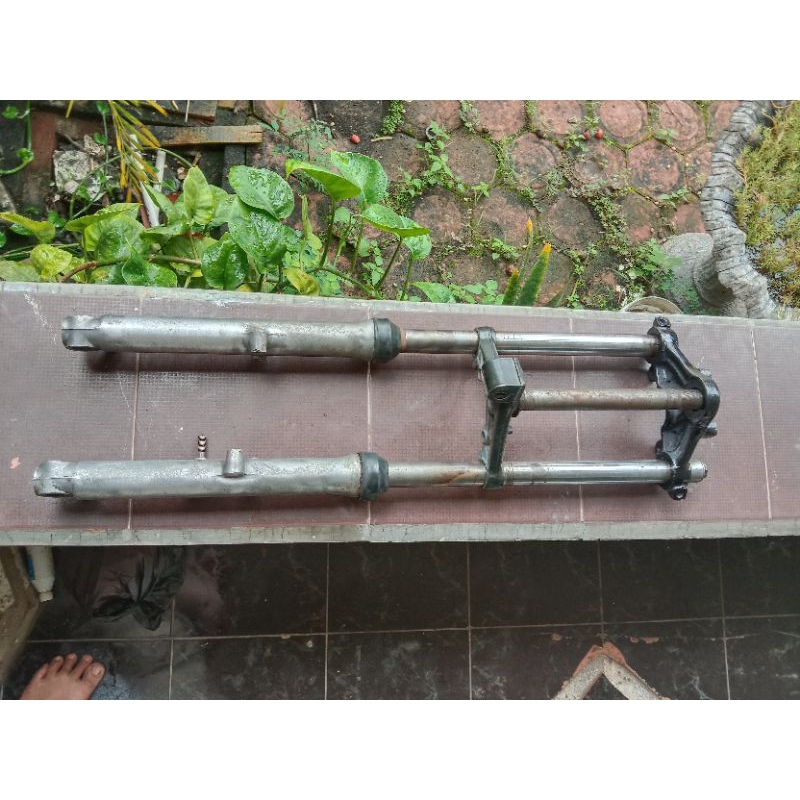 shock depan GL100 GL125 original